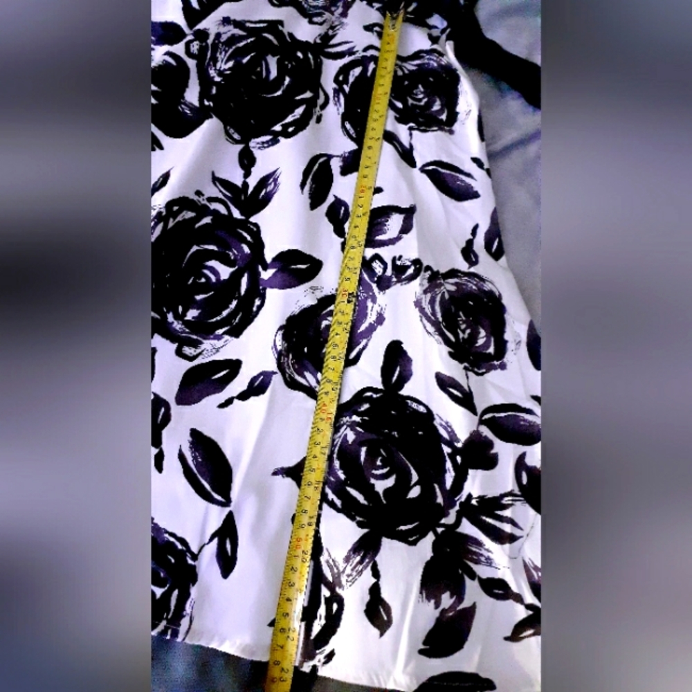 Heart & Roses Pin Up Inspired Dresses - Picture 8 of 15